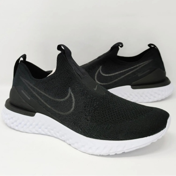 NEW Nike Epic Phantom React Flyknit Black White Women's Size 10.5 BV0415-001 - Picture 1 of 2